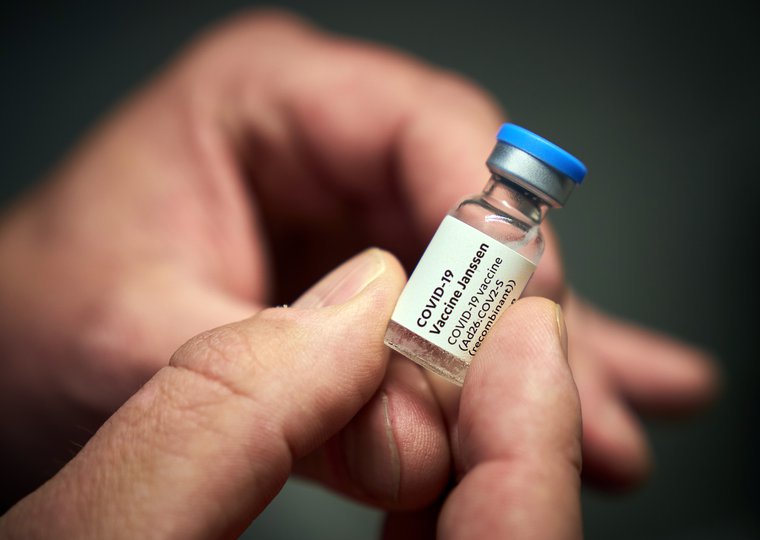 Eerste Janssen-vaccin gezet